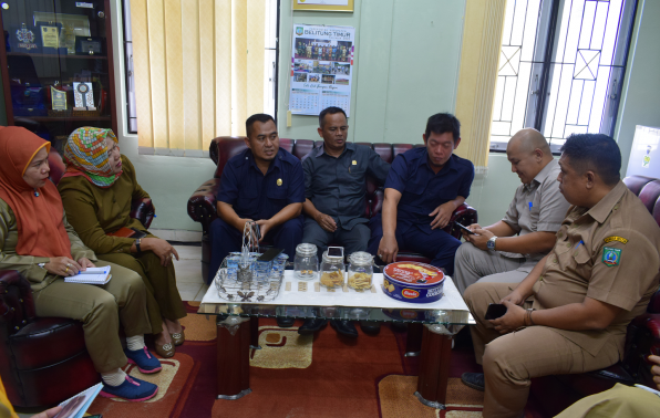 Kunjungan DPRD Beltim dan Kepala Dinas Kesehatan di Gedung Administrasi RSUD Beltim