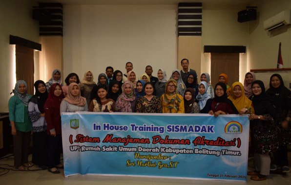 Foto Peserta Workshop Sismadak Bersama Narasumber Sri Hartini Gea, ST